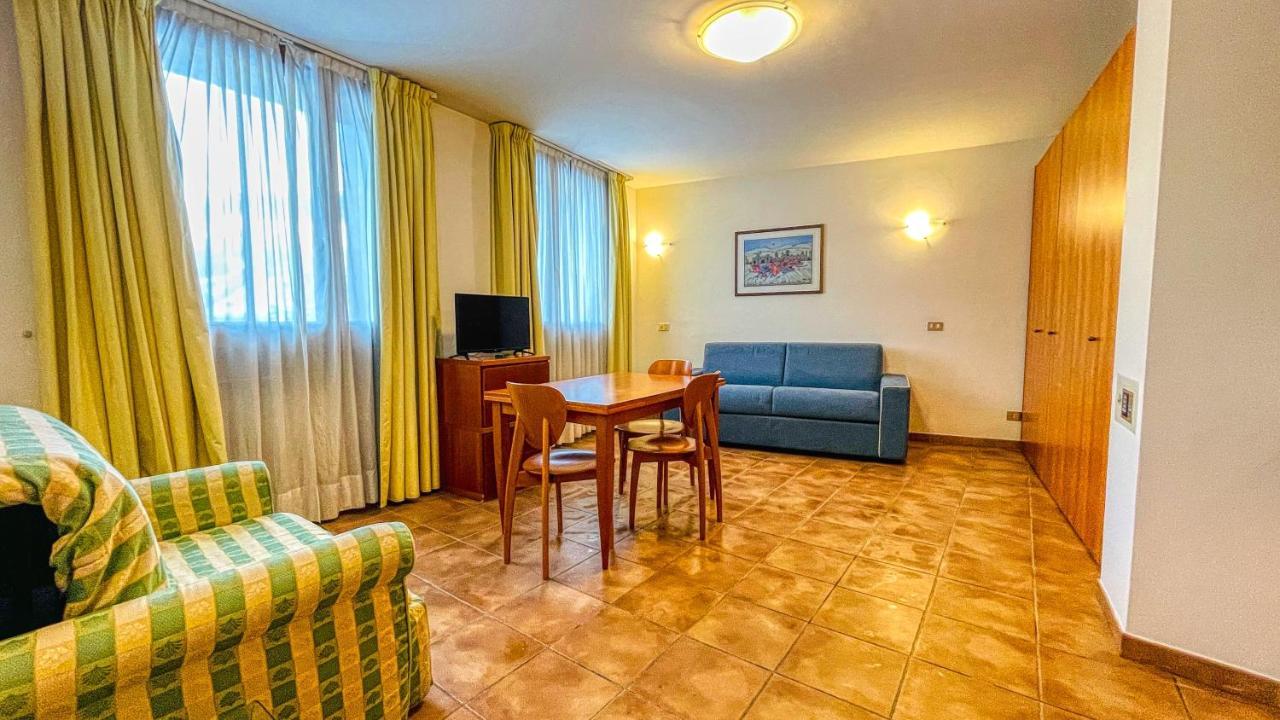 Appartamento Smith Arneis - Affitti Brevi Italia Bardonecchia Exterior foto